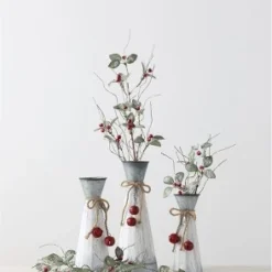 Sullivans Artificial Leaves and Berry Pick