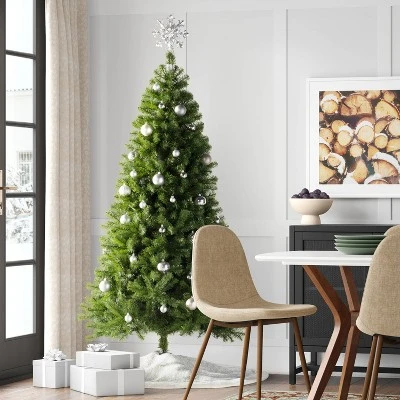 6.5' Unlit Alberta Spruce Artificial Christmas Tree - Wondershop™ 2 6.5' Unlit Alberta Spruce Artificial Christmas Tree - Wondershop™